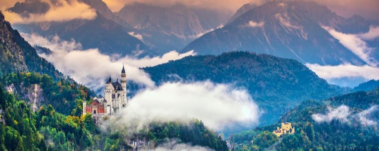 Allianz - Neuschwanstein castle in the mountains