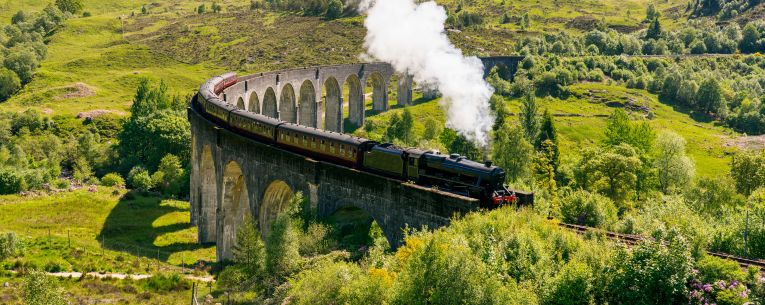 Allianz - steam train in scotland